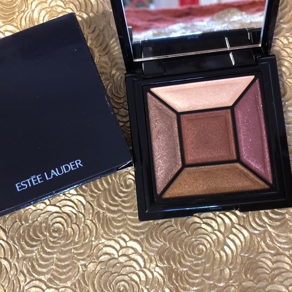 NEW - Estée Lauder eye shadows